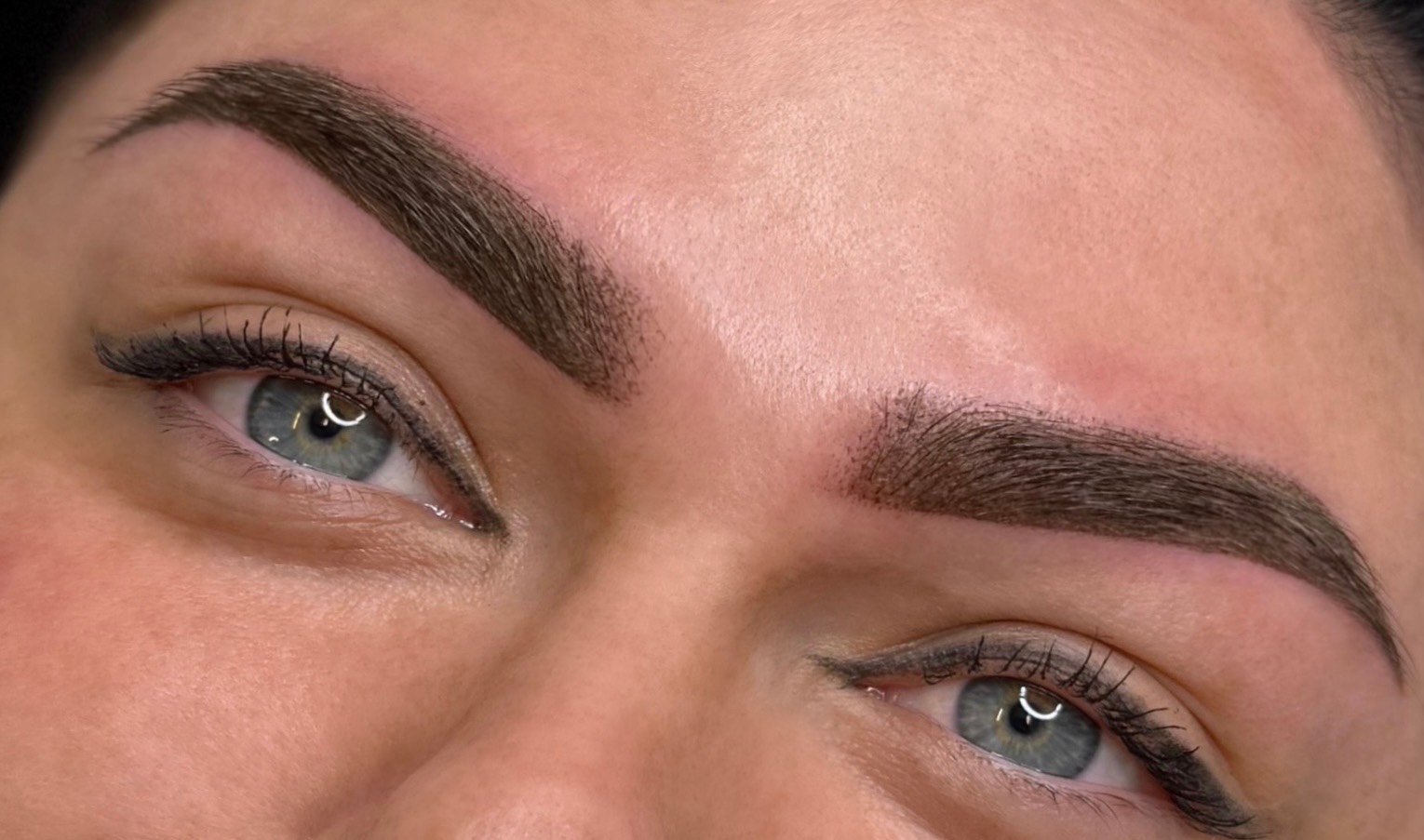 Dermopigmentazione sopracciglia